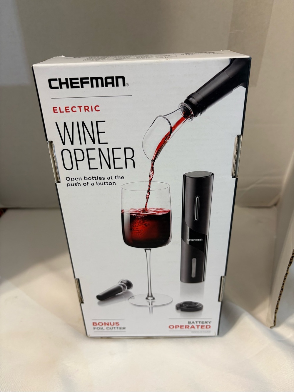 Chefman Electric Wine Opener Black opener 4-piece battery-operated corkscrew set